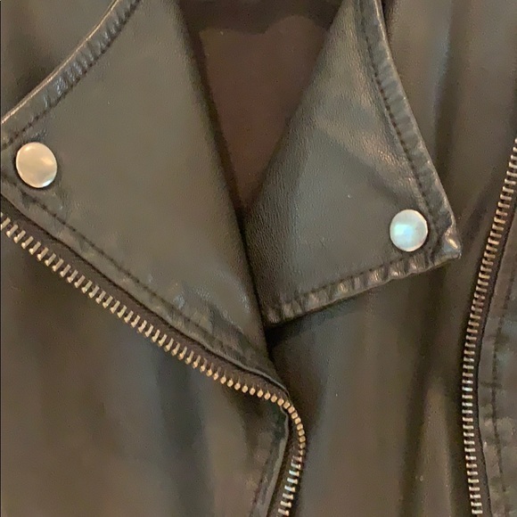 Leather jacket - Picture 2 of 2